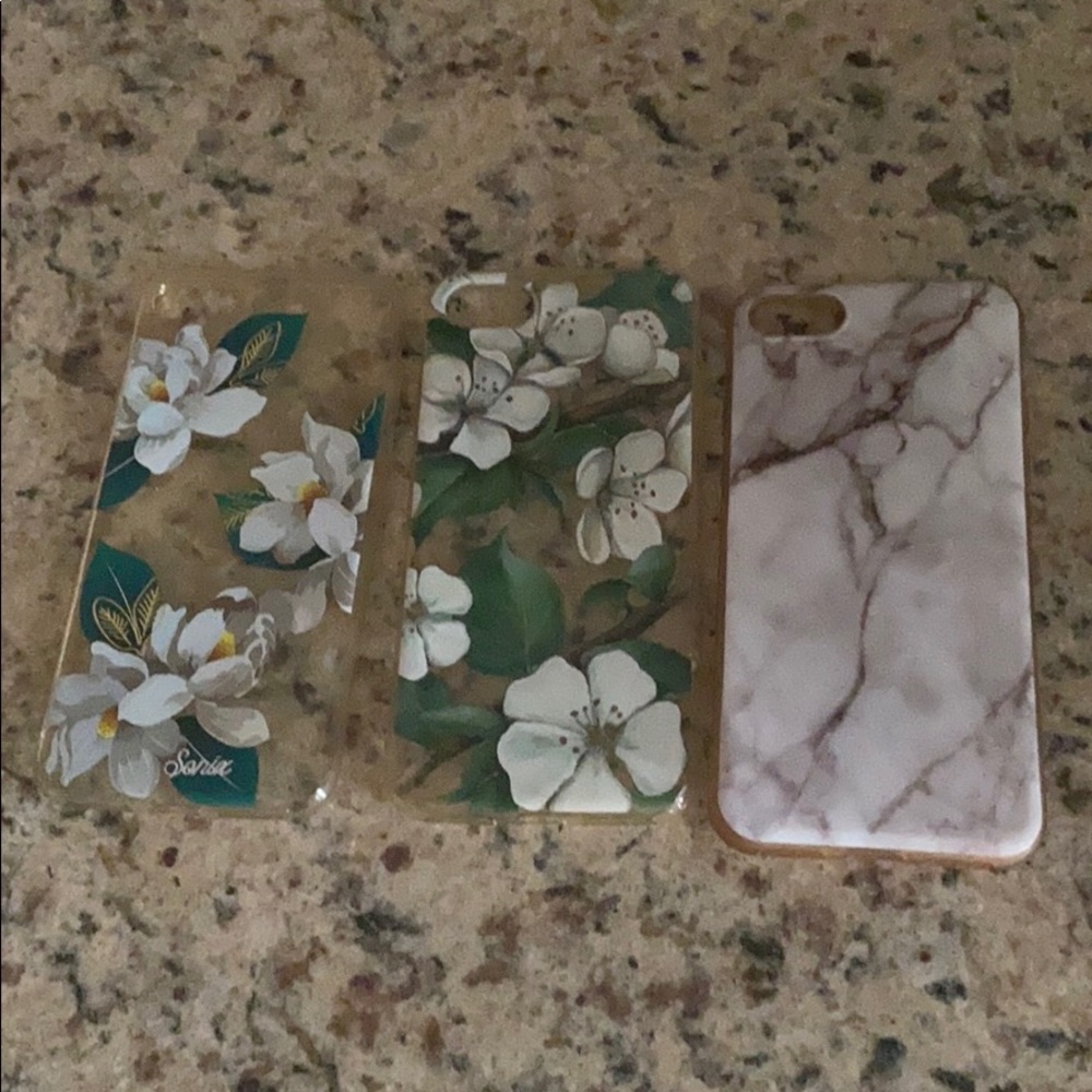 3 iPhone 7 cases!